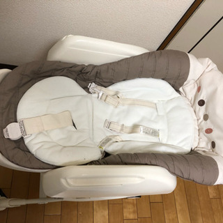 コンビの電動ハイローチェア