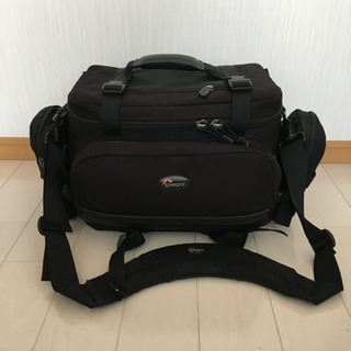 Lowepro ロウプロ カメラバッグ