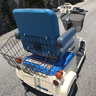 ☆彡電動車いす・kubota クボタ・セニアカー！お近くなら無料で配達します！格安！