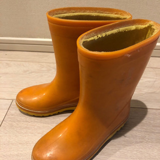オレンジ色の長靴 19cm