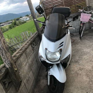 ヤマハのマジェスティ125ccです