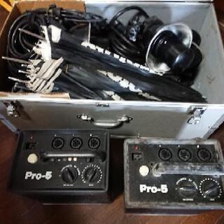 プロ用 パラソルストロボ 4点セット バッテリー2個付き