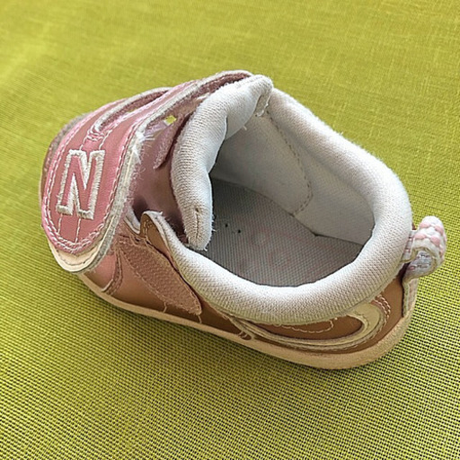 ニューバランス 14cm スニーカー 子供 靴 1歳 2歳 女の子 さくら 千里中央のキッズ用品 子供用シューズ の中古あげます 譲ります ジモティーで不用品の処分