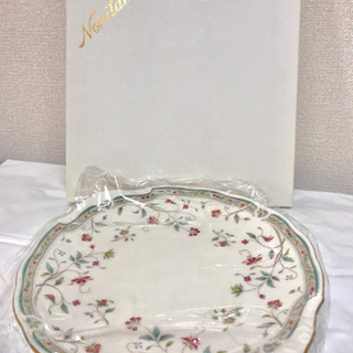 【新品・未使用】ノリタケNoritake 花更紗 27cmパーテ...