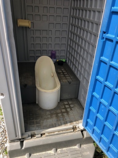 仮設トイレ お譲りします (一旦募集を中止します)