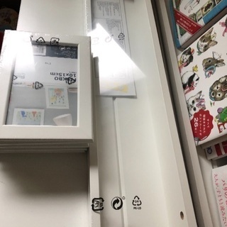IKEAの棚と額縁4枚(*´꒳`*)♡