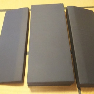 ステップワゴン(RK系)専用の車中泊３点セット（フラットマット＆バグネット＆シェード）