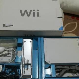 Wii本体(白)+ソフト２本(マリオカート、スマブラ)
