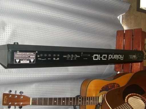 ☆取引完了☆Roland D-10 シンセサイザー（古いソフトケース付）動作OK