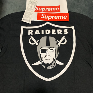 supreme raiders コラボTシャツ 新品未使用