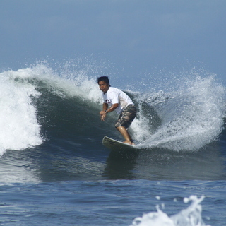 サーフィン楽しみましょう🏄‍♂️