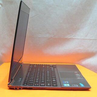 ♪超薄型光るキーボード♪i5搭載ノート♪R631/28E