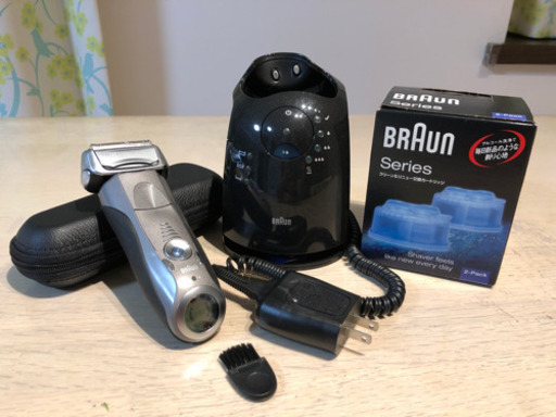 電動髭剃り(BRAUN Series7)取説付き 値下げ！