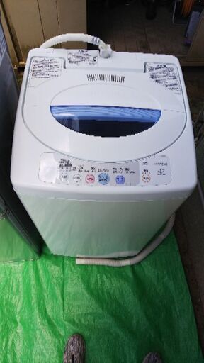 HITACHI 4.2kg 洗濯機 売ります！