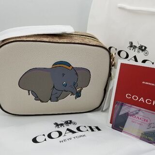 新品 COACH ディズニーコラボ  カメラバッグ ウィズ ダンボ 