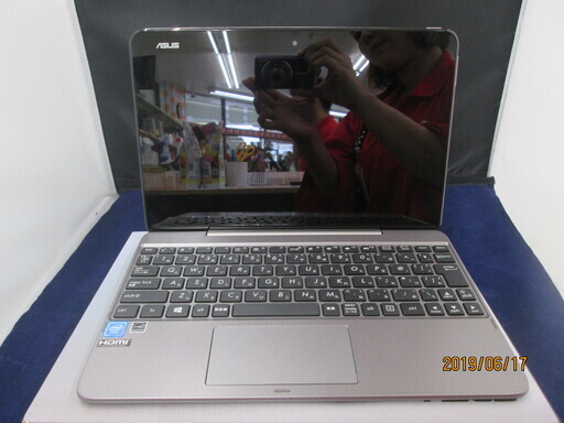 ＡＳＵＳ　タブレットＰＣ　Ｔ101Ｈ