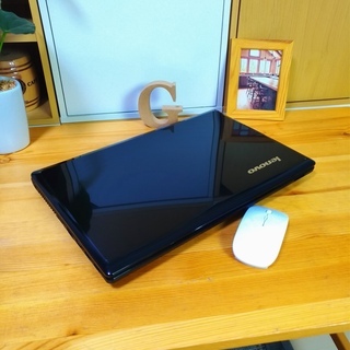 大容量500G！ 可愛い光沢シャイニーブラックLenovo♪ 軽量タイプで