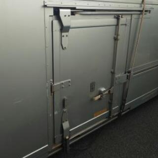 シャッター式 保冷コンテナ 頑丈 左右スライド式の扉 長さ462cm×幅222cm×高さ168cmくらい 旭市 シャッター式 保冷コンテナ 頑丈 左右スライド式の扉 長さ462cm×幅222cm