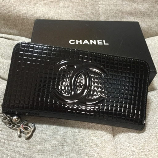 Chanel シャネル チョコバー 黒エナメル ラウンドファスナー長財布 ノベルティ 長期保管 未使用品 Sips Tokyo 西大島の小物 財布 の中古 古着あげます 譲ります ジモティーで不用品の処分