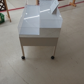 什器/ディスプレイ台/横幅1200×高さ840×奥行600mm（約）