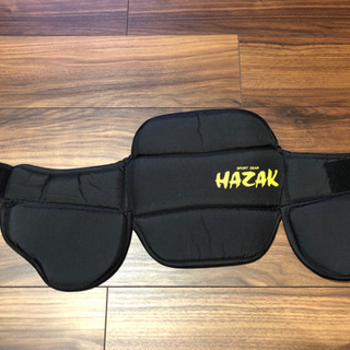 スノーボード HAZAKの腰プロテクター