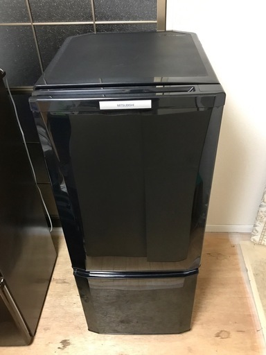 冷蔵庫　三菱 MITSUBISHI 2ドア冷蔵庫　MR-P15W-B 2012年 ブラック