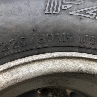 225/80R15 アルミホイール付きタイヤ