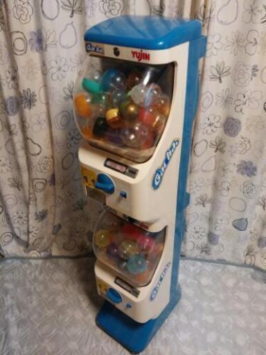 ★決まりました★ガチャガチャ本体　ユージン 2段式　中古　全てのカギ付き