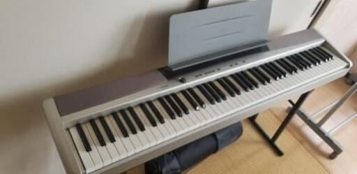 中古電子ピアノ　CASIO　PX120