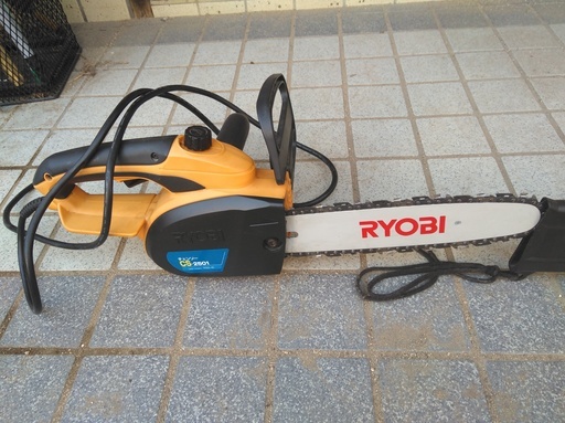 電動チェンソー２本セット