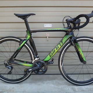 GIANT PROPEL 2018 ADVANCED1 　【最新上位モデルのコンポーネント新型アルテグラR8000系を装着したカーボン・エアロ・ロードバイク】
