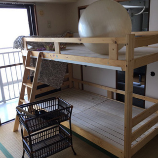 2年前購入、木製二段ベッド