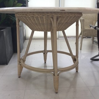 取りに来て頂ける方限定！CASABLANCAの円テーブルのご紹介です！ 取りに来て頂ける方限定！CASABLANCAの円テーブルのご紹介です！