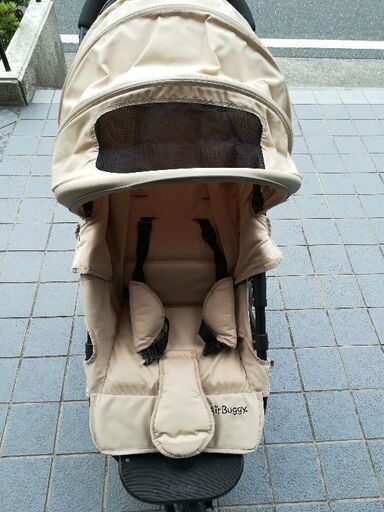 エアバギーココ　ベージュ