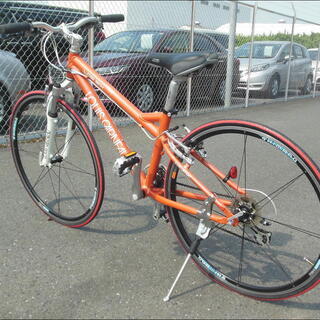 ★★　【ルイガノ　ＬＧＳ－ＳＩＸ】　サイズ３７０（Ｓサイズ相当）女性や学生さんにもお勧め！　フロントサスペンション仕様！　シマノ製２４段ギア！　お届け可能です！　★★