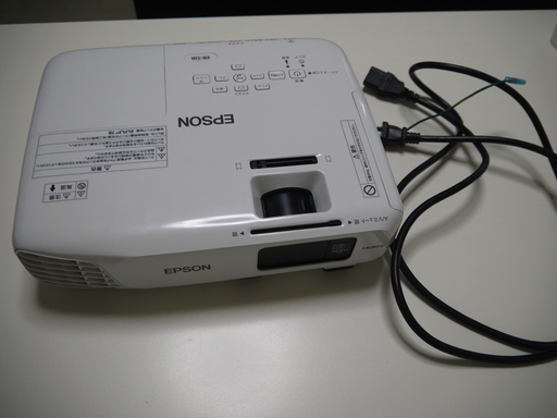 EPSON プロジェクター EB-S18 2900lm SVGA 小型サイズ 2.4kg 中古 訳あり