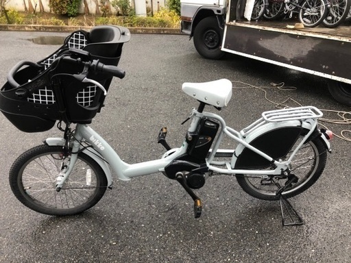充電器付き20インチこ乗せ電動自転車(大阪の方は、防犯登録込みの値段)