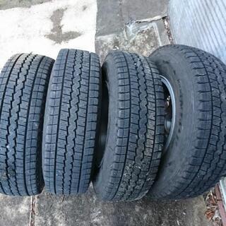 ハイエース DUNLOPウインターマックス アルミホイール