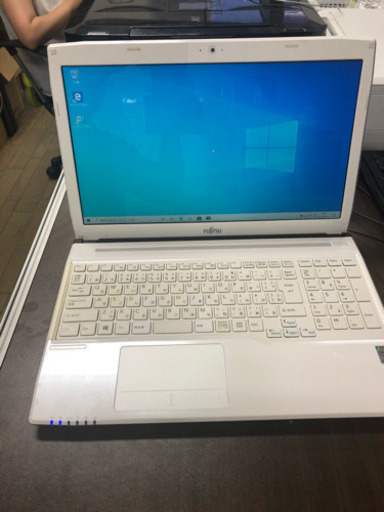 ノートパソコン[FMV AH42/M]Win10 64bit[最新][美品]