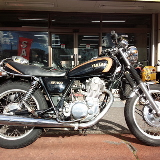 NO.2738　ＳＲ４００　空冷４サイクル単気筒エンジン　ブラック＆ゴールドライン　☆彡 NO.2738 SR400 空冷4サイクル単気筒エンジン ブラック＆ゴールド