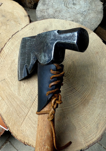 2刃が付いた日本にない! 超便利な手斧＊新品