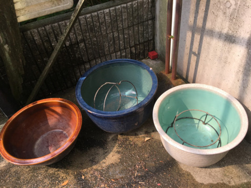 ✱金魚、メダカ用鉢、睡蓮鉢✱3つセット✱割と急ぎで募集