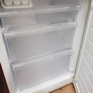 AQUA ２０１３年製　270L冷蔵庫　AQR-D27B