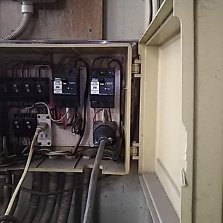 NC NR リーチ式　バッテリートヨタフォークリフト