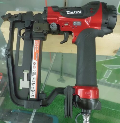【引取限定 戸畑本店】マキタ　高圧フロアタッカ　未使用品　AT450HA