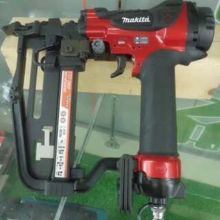 【引取限定 戸畑本店】マキタ　高圧フロアタッカ　未使用品　AT450HA