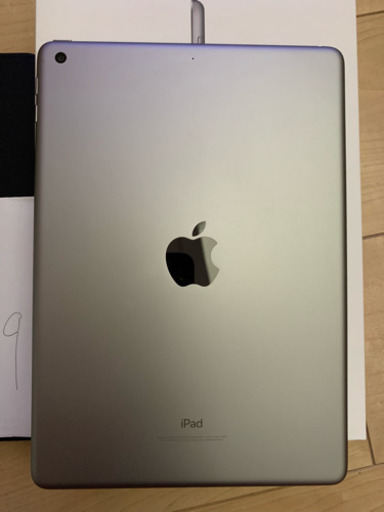 現行品】iPad9.7 128GB 第6世代 カバー、ガラスフィルム付 【公式通販】
