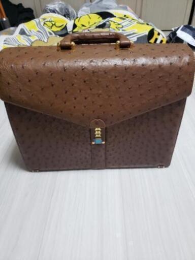 決まりました。値下げ再出品です。本物オーストリッチビジネスバッグ未使用