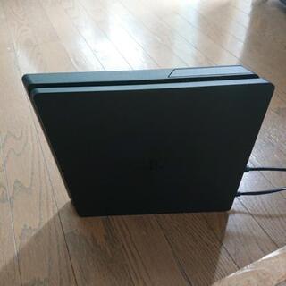 PS4本体とソフト1本おまけします。終了