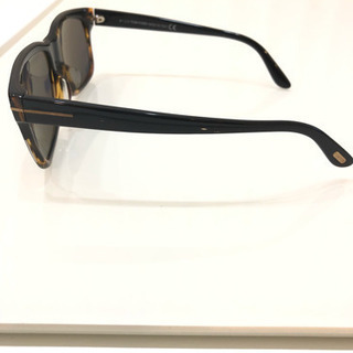 美品！トムフォードのサングラス